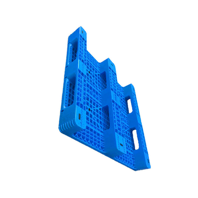 plataforma plástica reciclable 43,3 x de la carga de parásitos atmosféricos 6000Kg HDPE azul 43,3 para la fábrica médica
