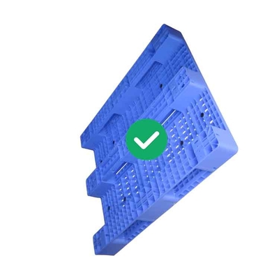 Carga dinámica plástica apilable 130x110 de las plataformas 2000Kg del PE Warehouse