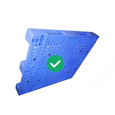 cadena refrigerada HDPE plástico azul del transporte de la plataforma 1300X1100 de la carga 5T